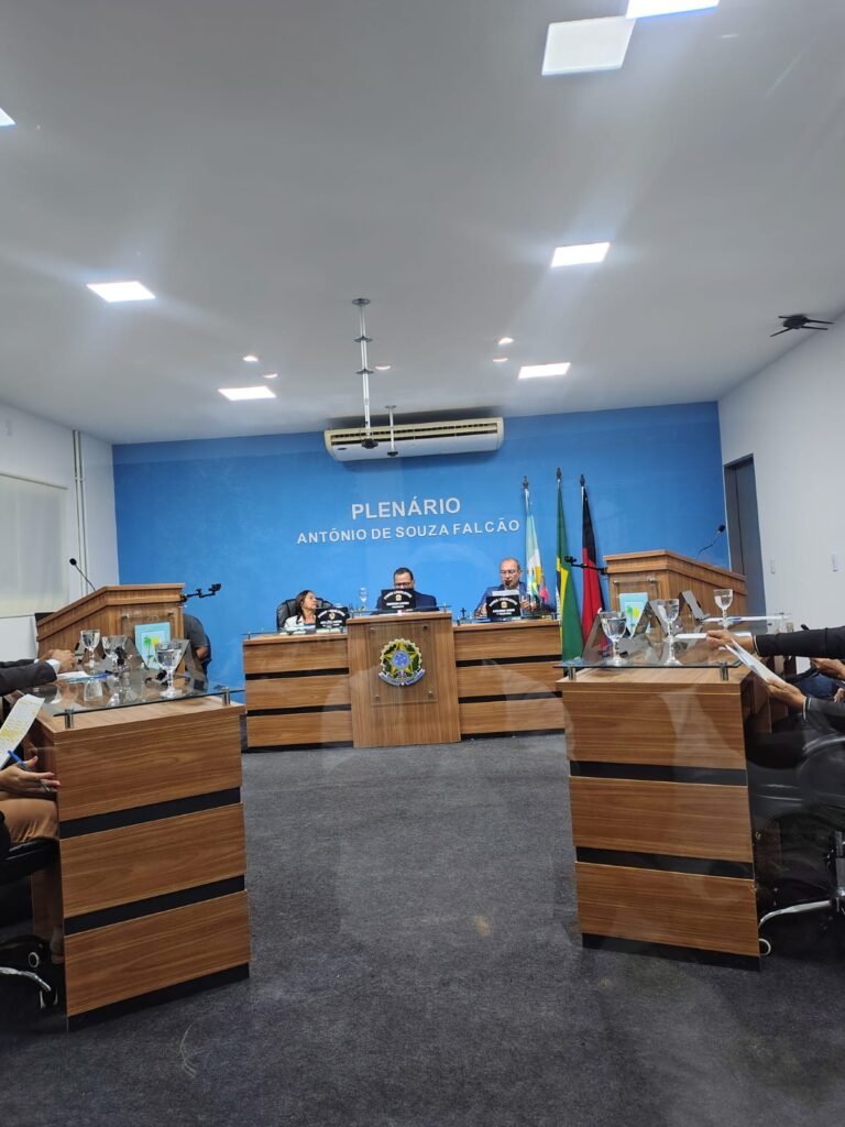No retorno das atividades, vereadores de Lucena aprovam cinco projetos de lei e sete requerimentos